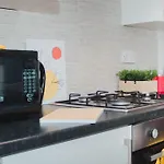 New Blissful 3 Bedroom Bright House Near Centre.